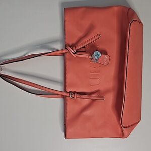 guess-carry-on-tote-bags-for-women